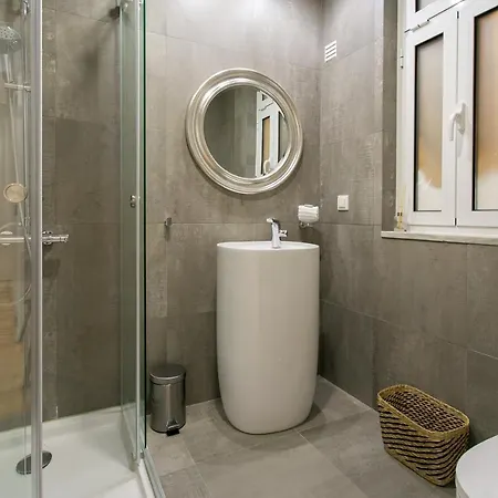 Luxury Retreat! 2 Suites, Balcony & Views!! Apartment Lisbon