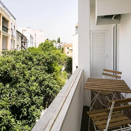 Luxury Retreat! 2 Suites, Balcony & Views!! アパート *