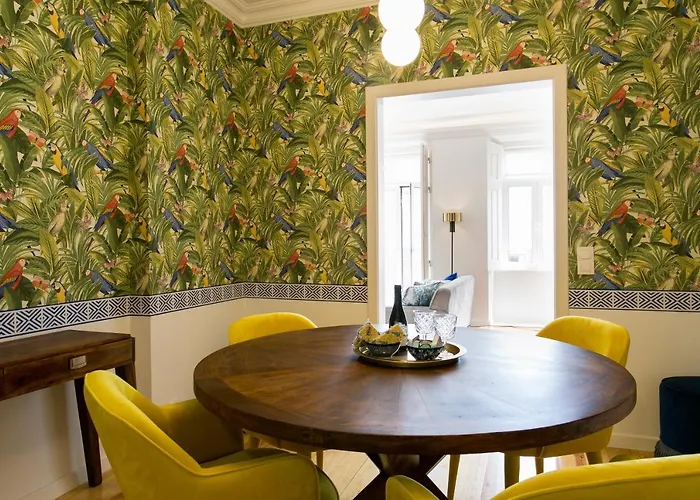 Διαμέρισμα Luxury Retreat! 2 Suites, Balcony & Views!! Lisboa